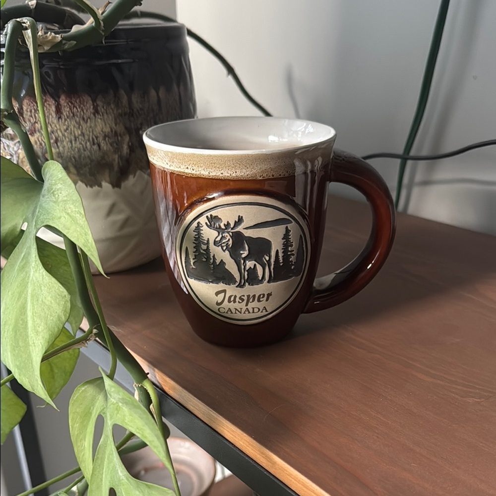Heavy and oversized stoneware Jasper Brown Mug